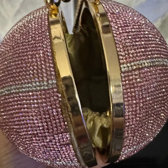 Pink Rhinestone Basketball Clutch 🏀 - Picture 5 of 5
